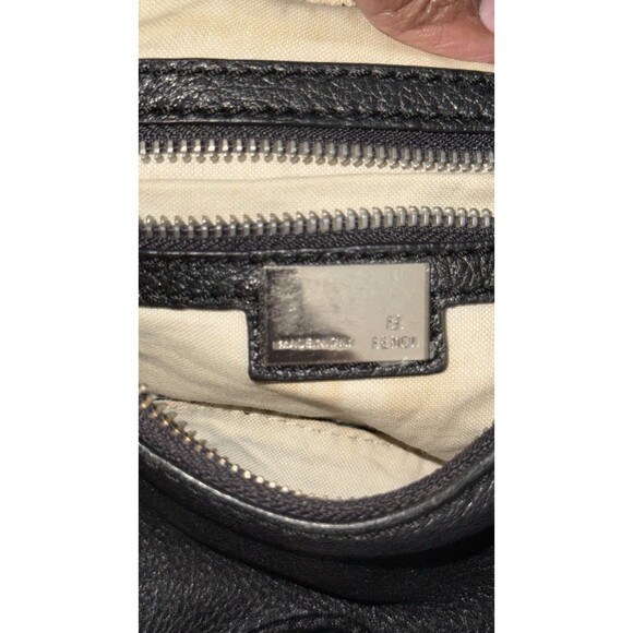 Fendi Hobo Shoulder Bag Authentic - Picture 4 of 9